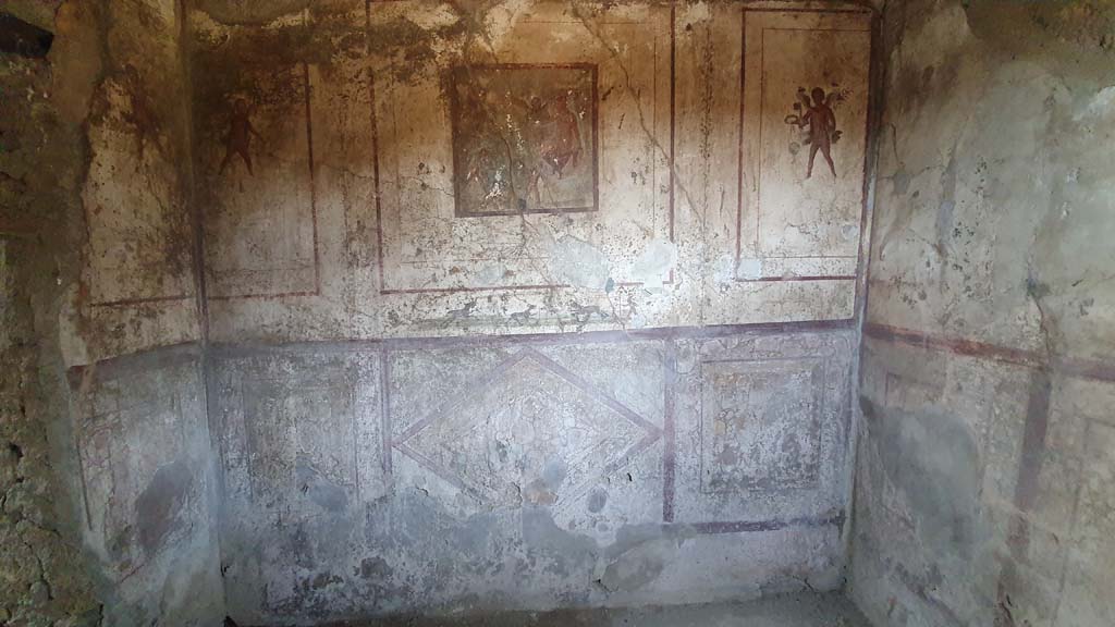 VI.10.1 Pompeii. July 2021. North wall of rear room.
Foto Annette Haug, ERC Grant 681269 D�COR.
