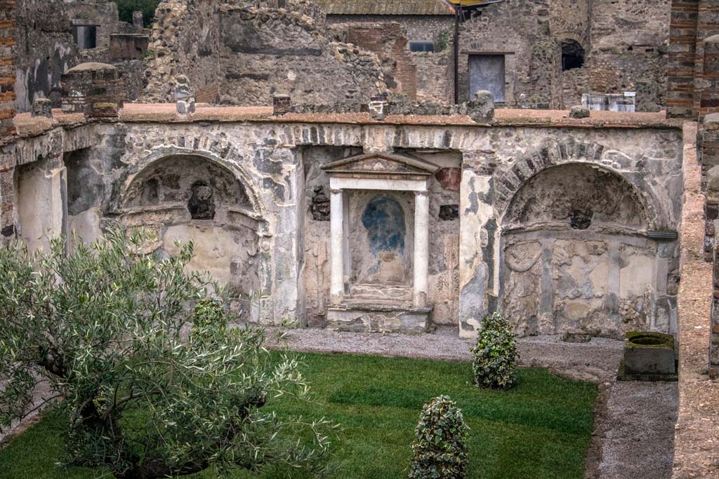 VI.10.7 Pompeii. January 2019. Room 15, south side of garden area. Photo courtesy of Johannes Eber.

