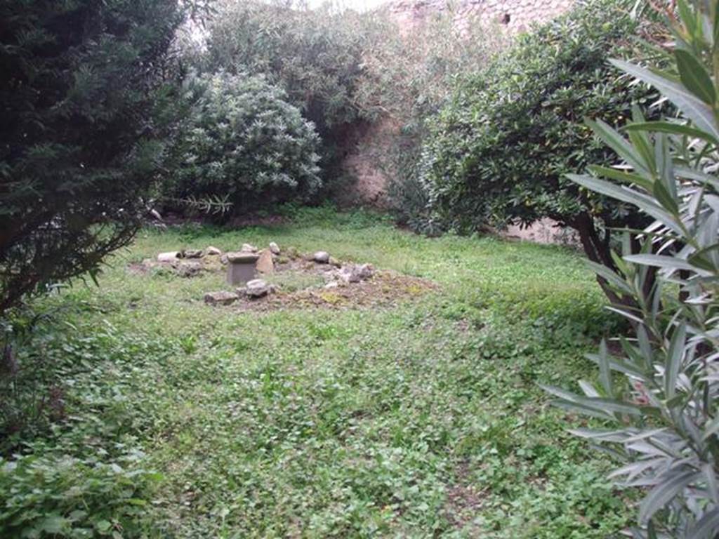 VI.10.11 Pompeii. March 2009. Room 17, looking north-west across garden.