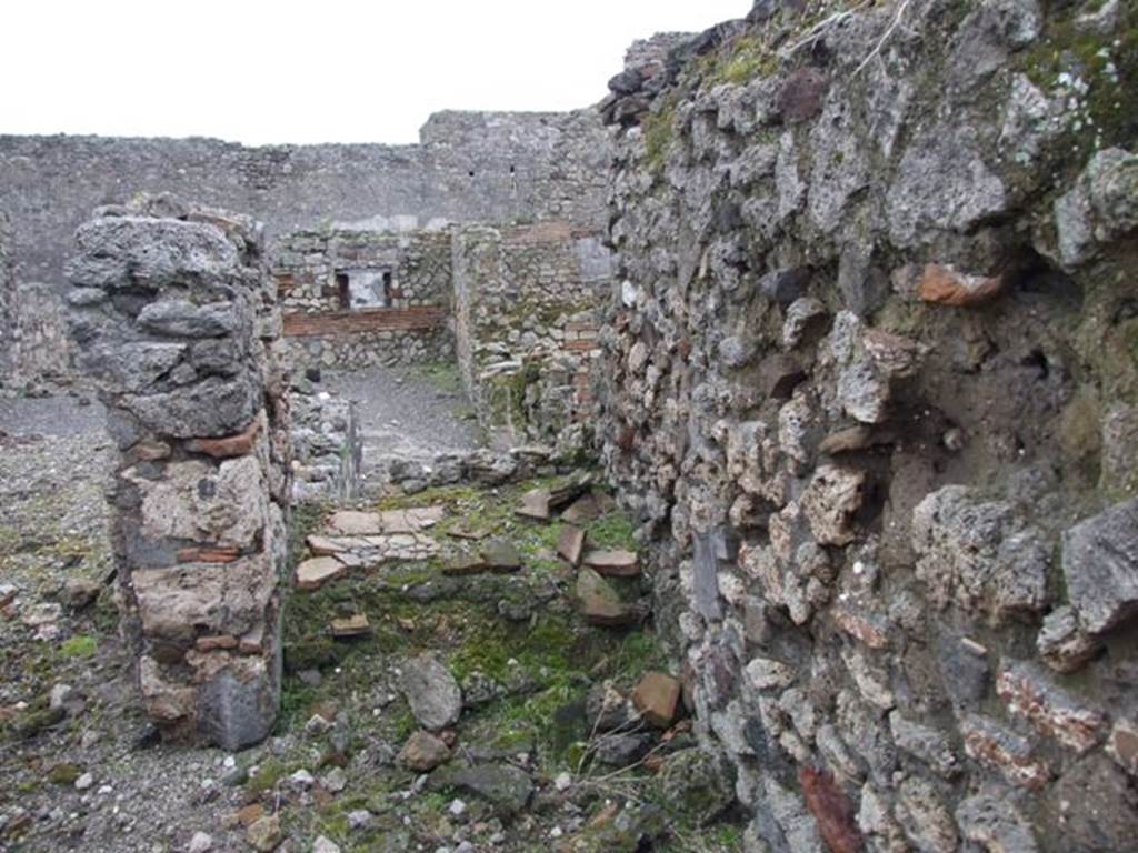 VI.10.11 Pompeii.  March 2009.  Room 22.  Corridor looking east into VI.10.14.