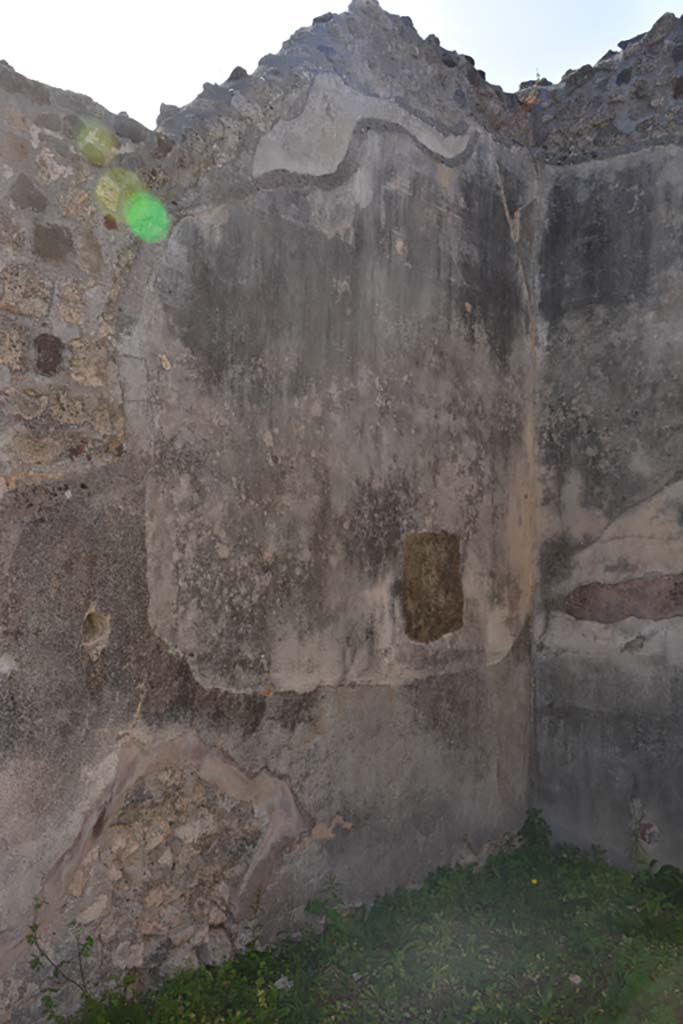 VI.11.9 Pompeii. October 2017. 
Room 7, looking towards south wall in south-west corner.
Foto Annette Haug, ERC Grant 681269 D�COR

