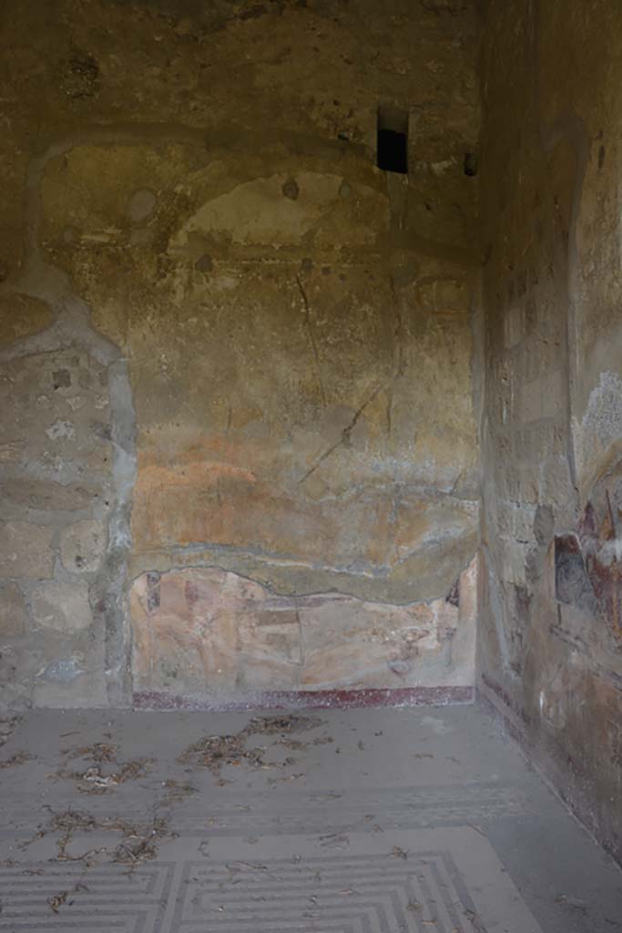 VI.11.10 Pompeii. October 2017. Room 42, north wall at east end.
Foto Annette Haug, ERC Grant 681269 D�COR
