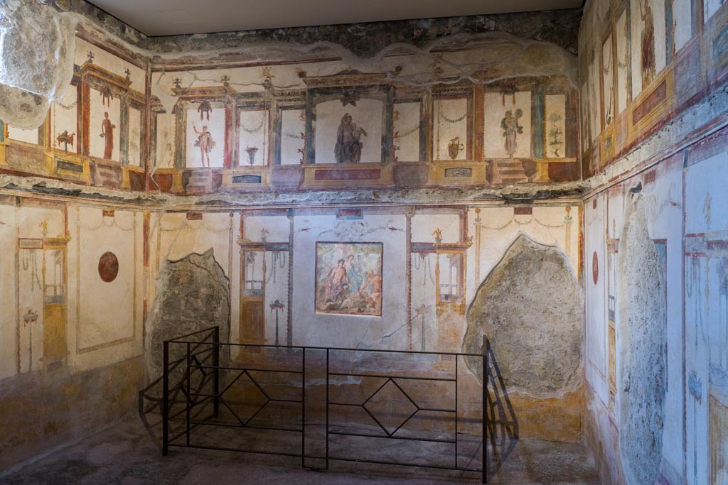 VI.15.1 Pompeii. March 2023. Looking towards south wall of oecus. Photo courtesy of Johannes Eber.
(PPM – room e)