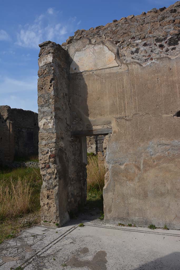 VI 15 5 Pompeii. March 2019. Tablinum 7, upper north wall at west end above doorway.
Foto Annette Haug, ERC Grant 681269 D�COR.
