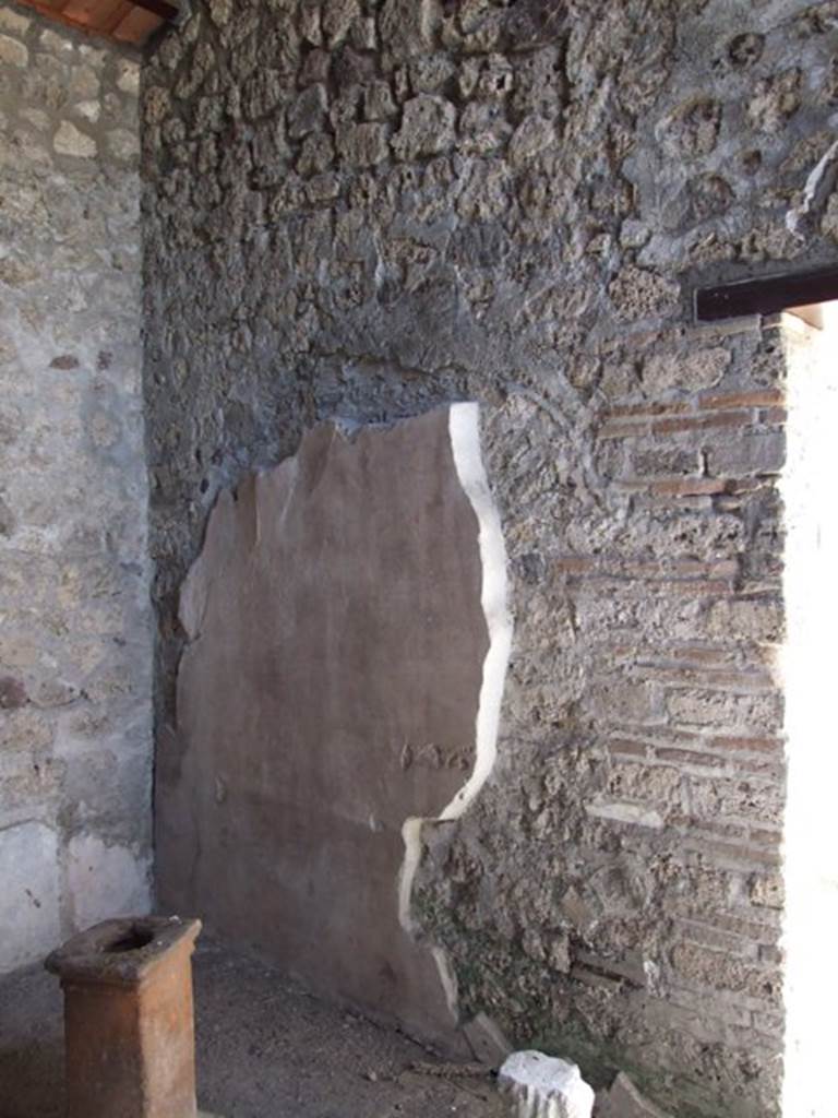 VI.15.6 Pompeii. March 2009. Room 15. Triclinium. South west corner.