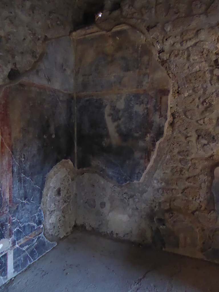 VI.16.7 Pompeii. September 2015. Room M, north-east corner.
Foto Annette Haug, ERC Grant 681269 D�COR.

