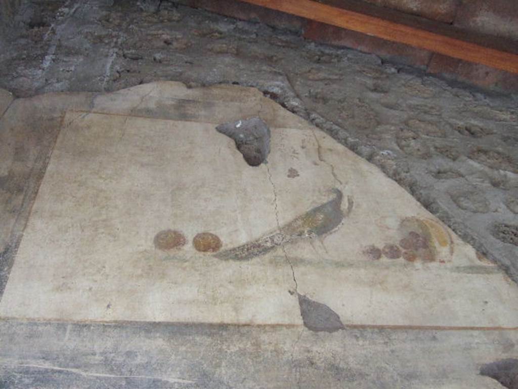 VI.16.7 Pompeii. May 2006. Entrance �A� upper north wall.
Painting of still life with peacock and fruit.
