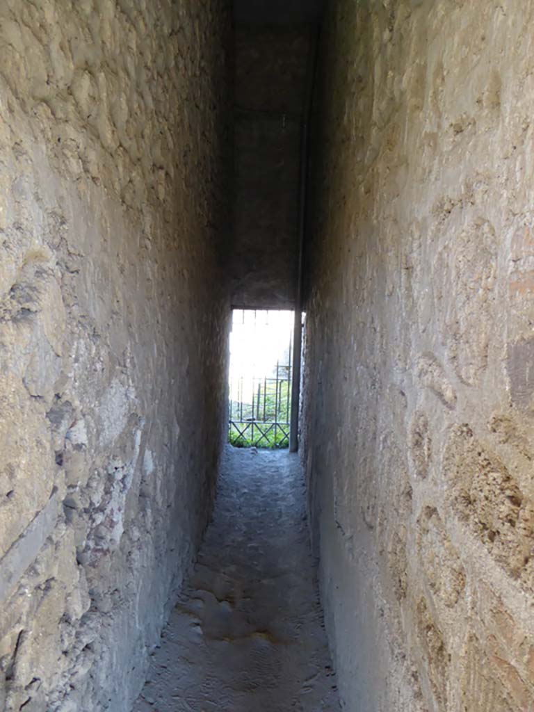 VI.16.7 Pompeii. September 2015. Looking east along corridor 01.
Foto Annette Haug, ERC Grant 681269 D�COR.
