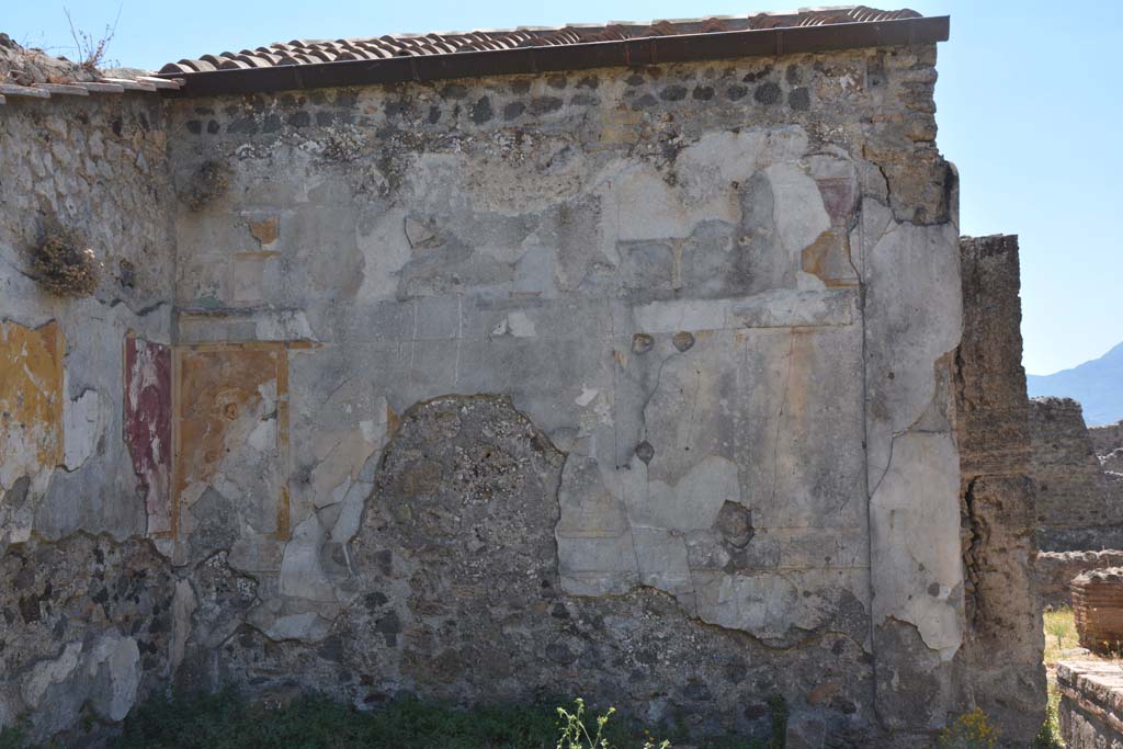 VI.16.19 Pompeii. July 2017. Room J, looking towards south wall. 
Foto Annette Haug, ERC Grant 681269 D�COR.

