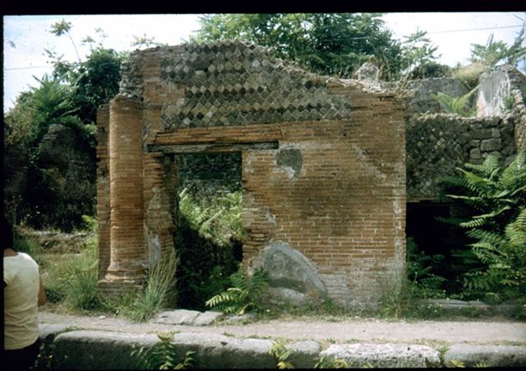 VI.17.35 Pompeii.  Entrance on Via Consolare.  Photographed 1970-79 by G�nther Einhorn, picture courtesy of his son Ralf Einhorn.
