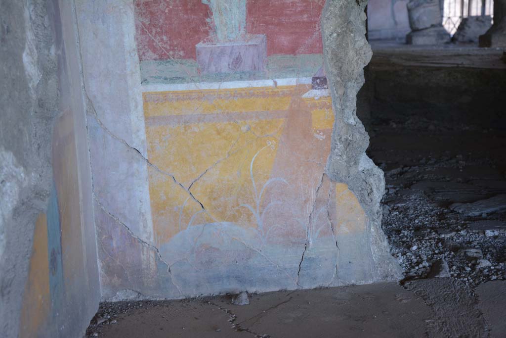 VI.17.41 Pompeii. September 2019. Cubiculum 17, detail from lower east wall at north end.
Foto Annette Haug, ERC Grant 681269 D�COR.

