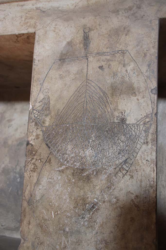 VII.1.8 Pompeii. September 2017. Scratched graffito in women�s changing room 11. 
Photo courtesy of Klaus Heese.
