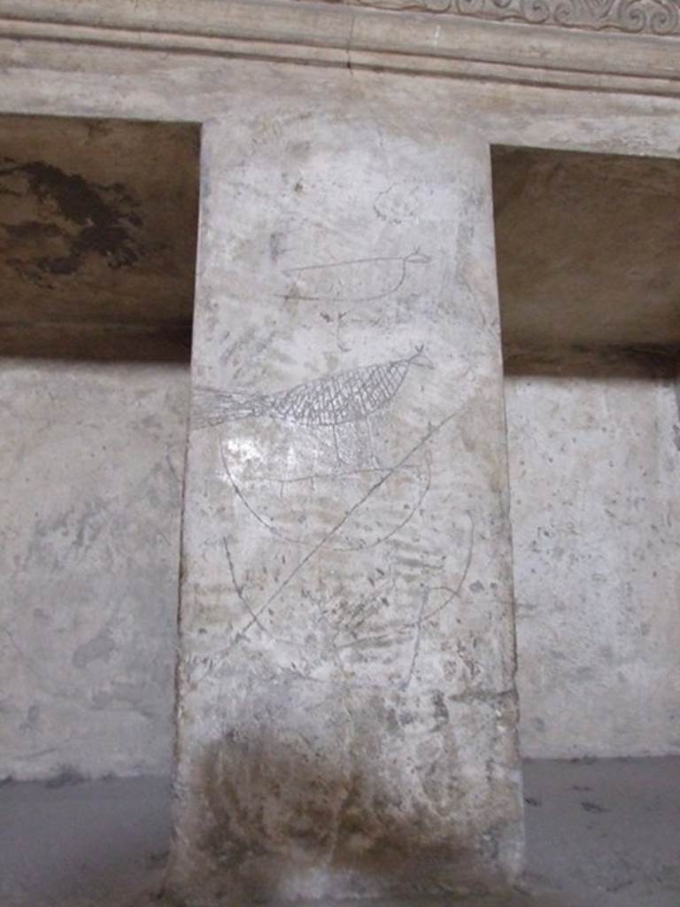 VII.1.8 Pompeii. December 2007. Scratched graffito in women�s changing room 11. 