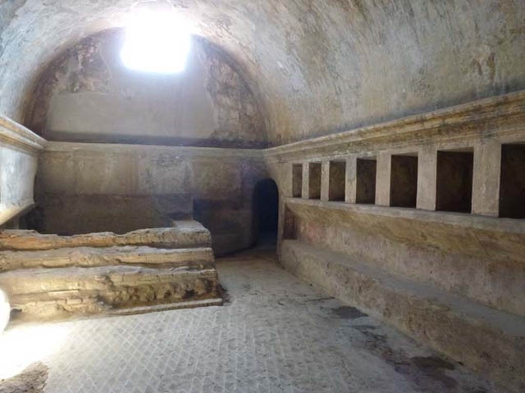 VII.1.8 Pompeii. June 2012. Women�s apodyterium 11, with entrance to corridor K in corner. 
Photo courtesy of Michael Binns.
