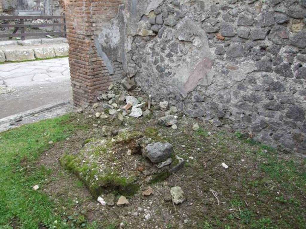 VII.2.12 Pompeii. December 2007. Looking south-east towards remains of podium near south wall.