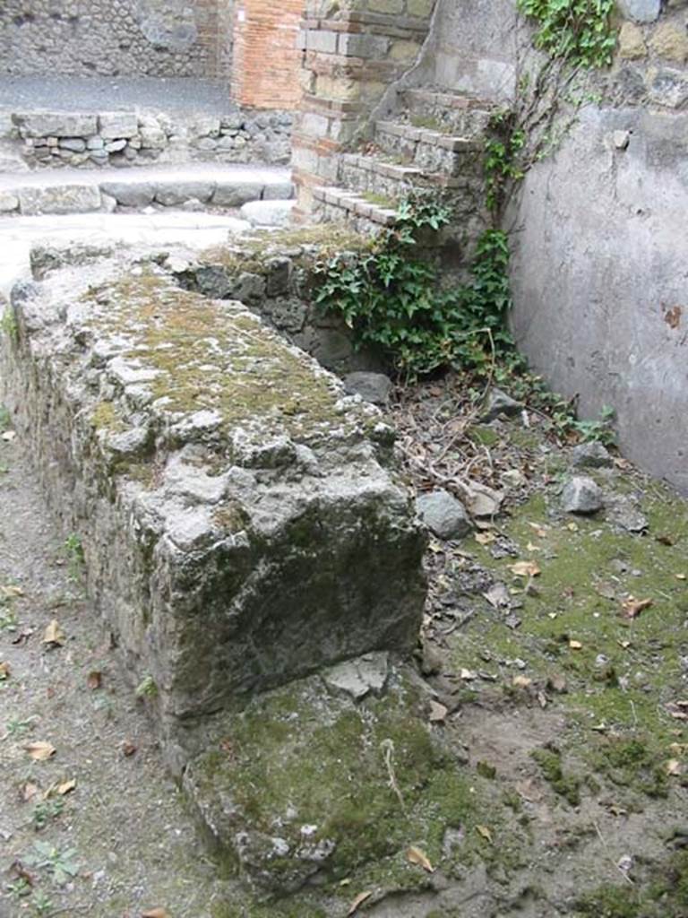 VII.2.15 Pompeii. May 2003. Looking east from rear of counter. Photo courtesy of Nicolas Monteix.
