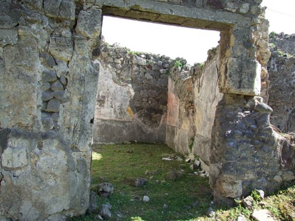 VII.2.16 Pompeii.  March 2009.  Room 7. Doorway and floor of east portico, with remains of mosaic floor.