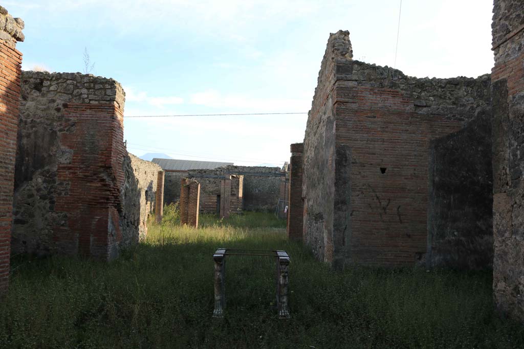 VII.2.18 Pompeii. December 2018. Room 1, atrium. Looking south from entrance fauces. Photo courtesy of Aude Durand.
