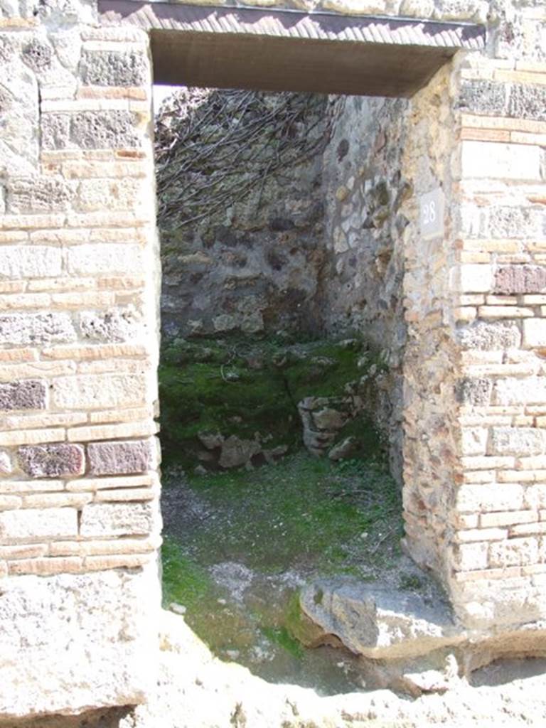 VII.2.28 Pompeii. March 2009.  Entrance.