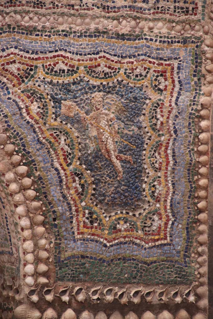 VII.2.45 Pompeii, September 2017. Detail from east side of fountain in garden area.
Photo courtesy of Klaus Heese.