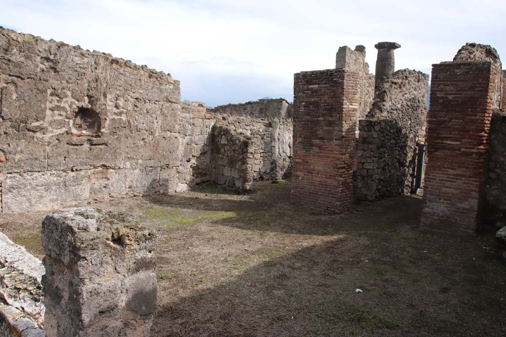 VII.3.12 and VII.3.11 Pompeii. October 2020. Looking south-east from Via della Fortuna. Photo courtesy of Klaus Heese. 