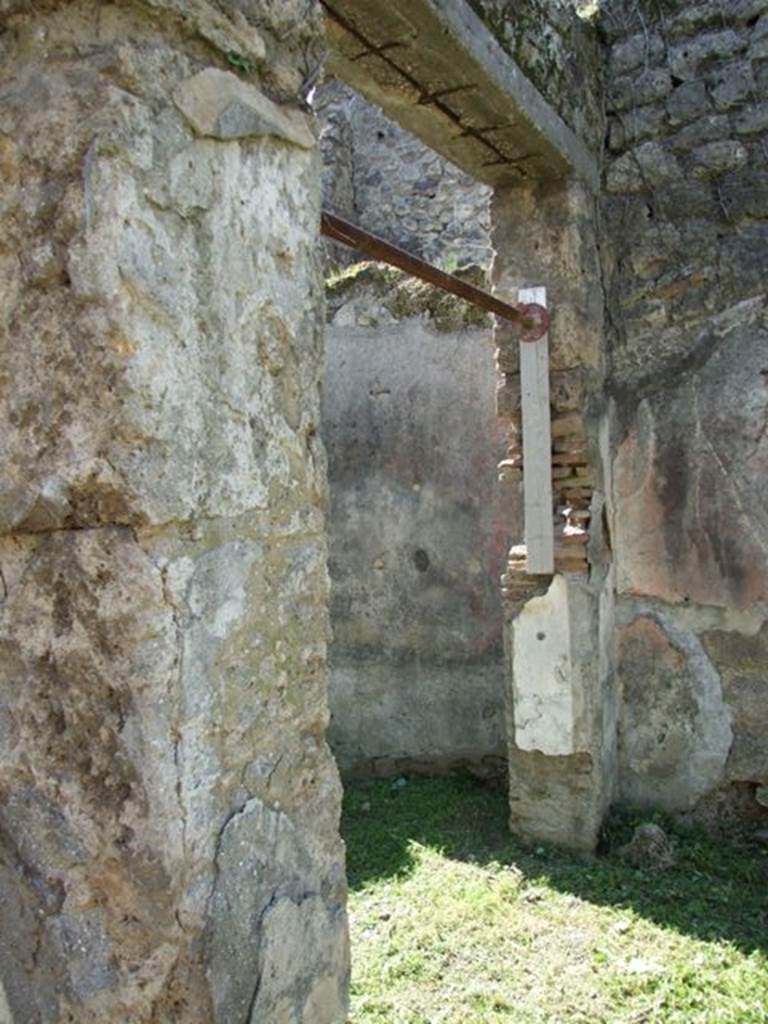 VII.3.29 Pompeii.  March 2009. Doorway to Room 2, Anteroom to Room 3.