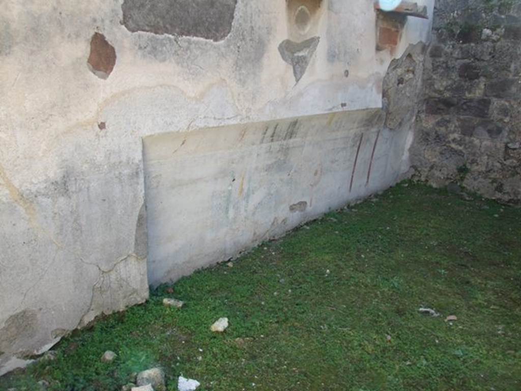 VII.4.31 Pompeii. March 2009. Room 21, south wall recess in triclinium.