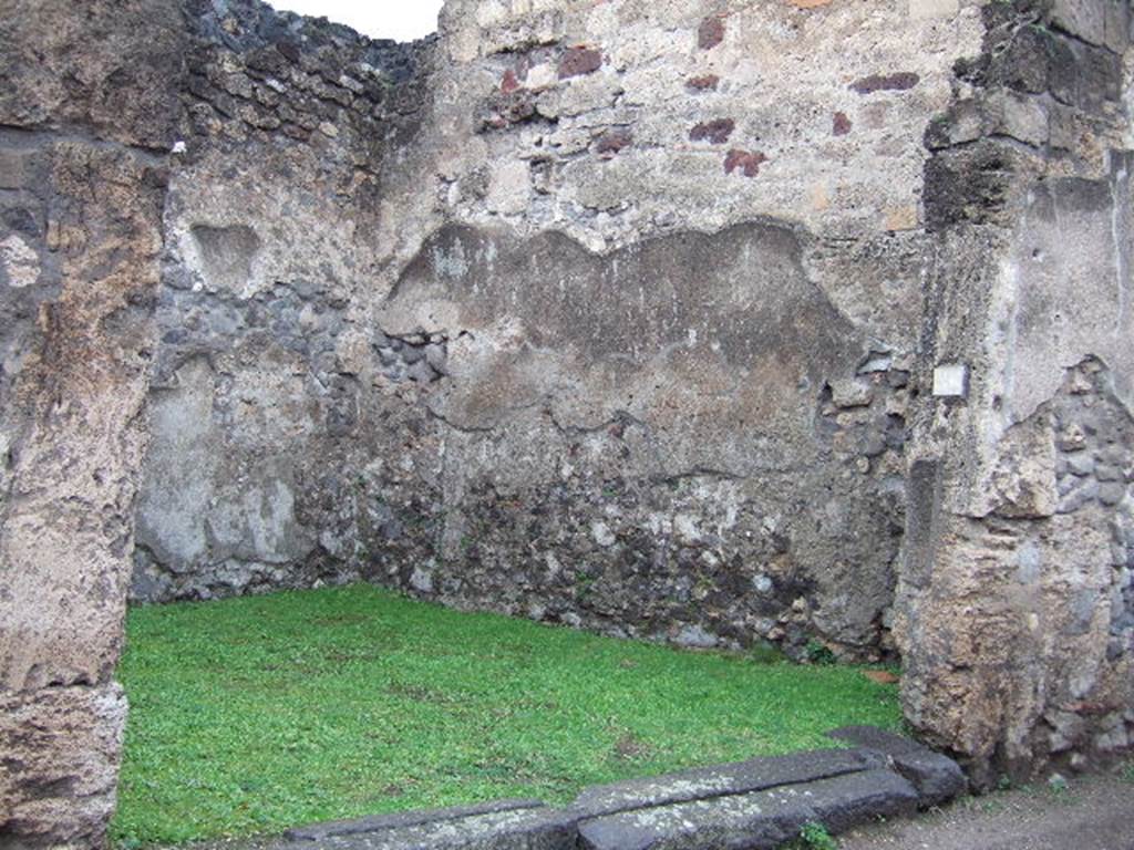 VII.4.36 Pompeii. December 2005. Entrance doorway.  
