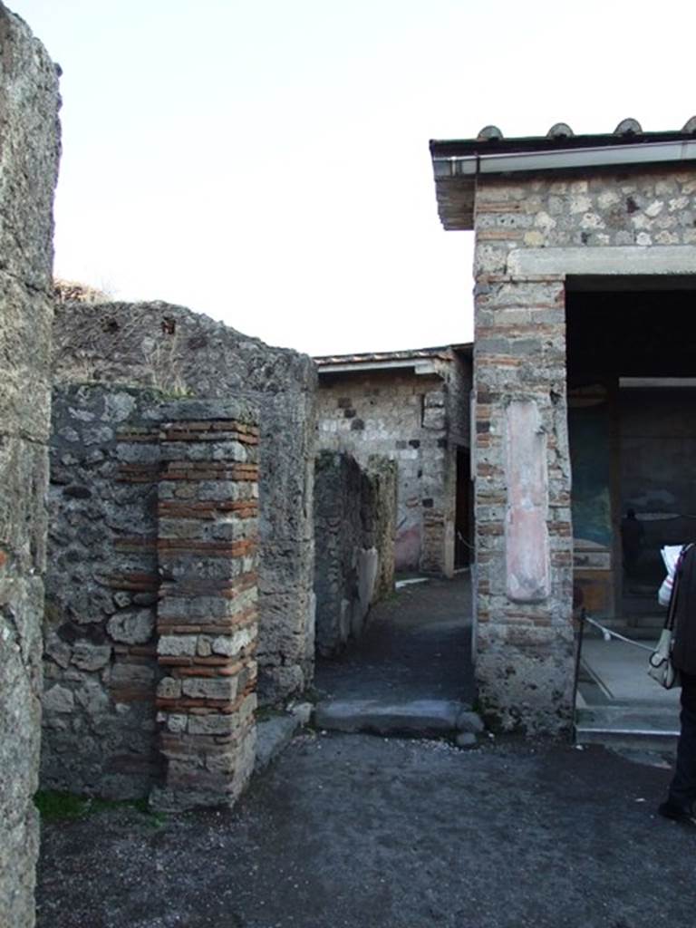 VII.4.48 Pompeii.  December 2007. Room  10. Corridor or andron.