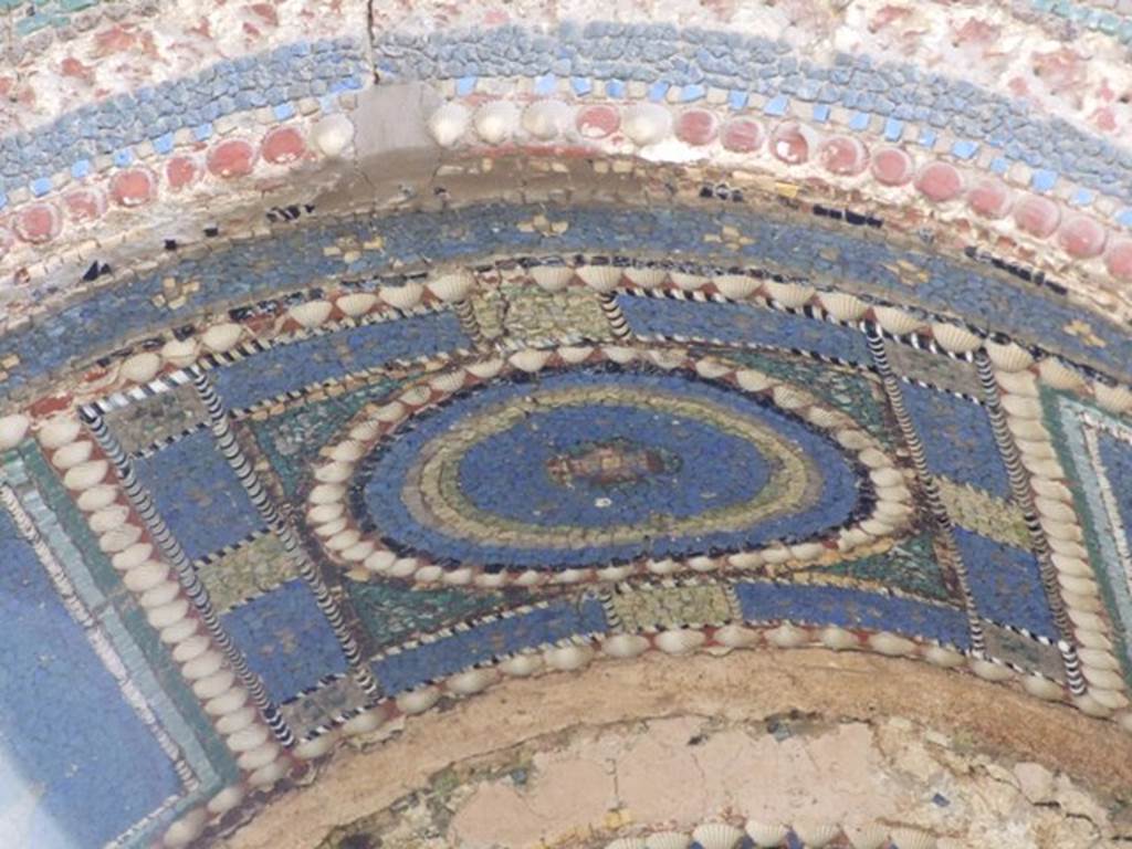 VII.4.56 Pompeii. March 2009. Top of niche in greater detail.