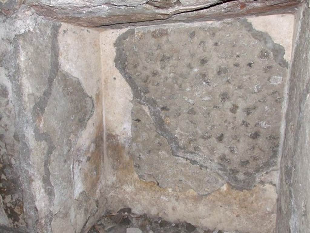 VII.6.3 Pompeii. December 2007. Room (j), rectangular alcove in north side of bath area.