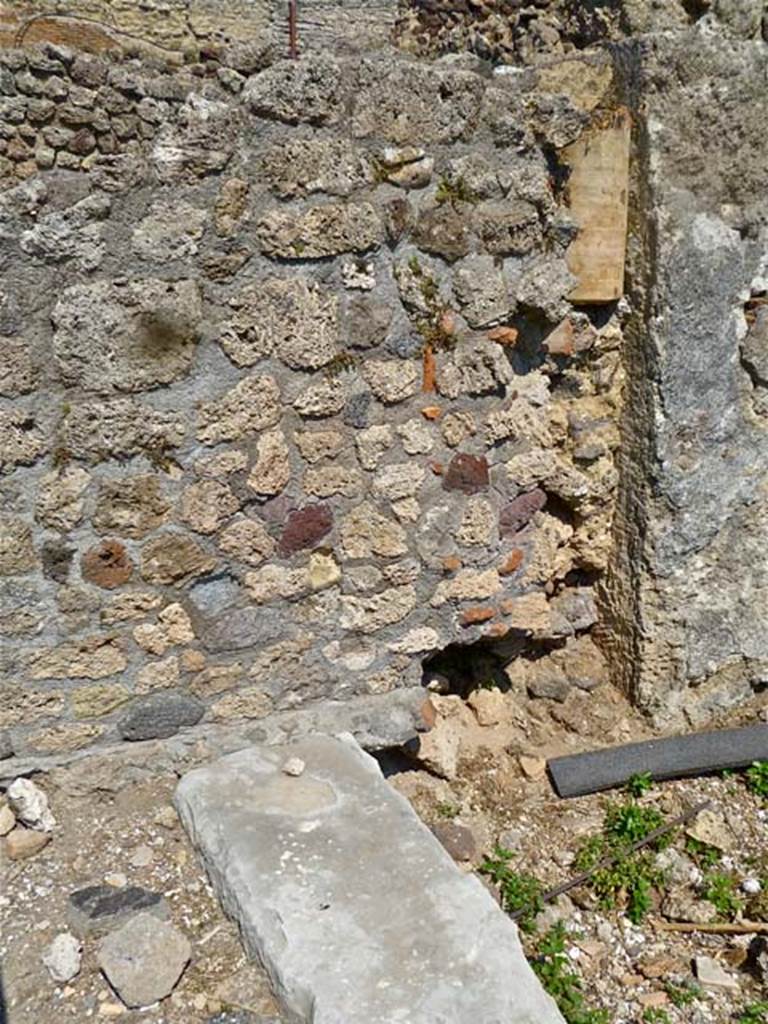 VII.6.9 Pompeii. May 2011. East wall, with downpipe. Photo courtesy of Michael Binns.