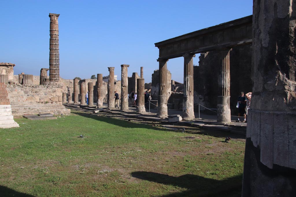 VII.7.32 Pompeii. October 2023. Looking north-east towards east side. Photo courtesy of Klaus Heese.

