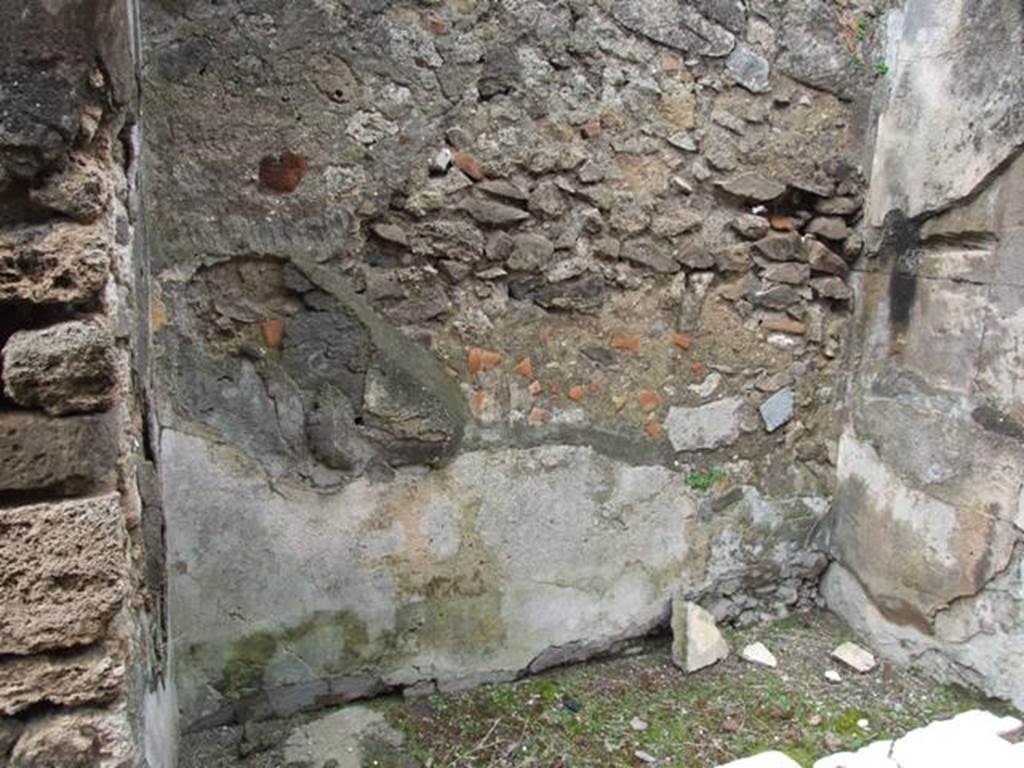 VII.9.47 Pompeii.  March 2009.  West wall of the Vestibule.