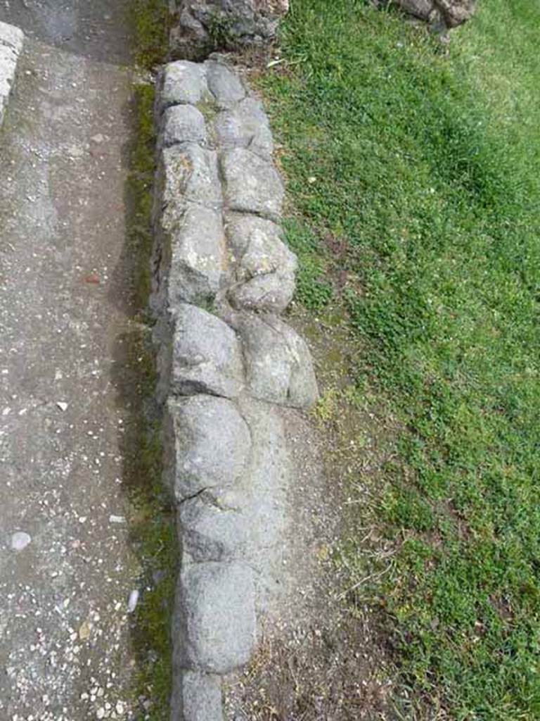 VII.12.1 Pompeii. May 2010. Sill or threshold.