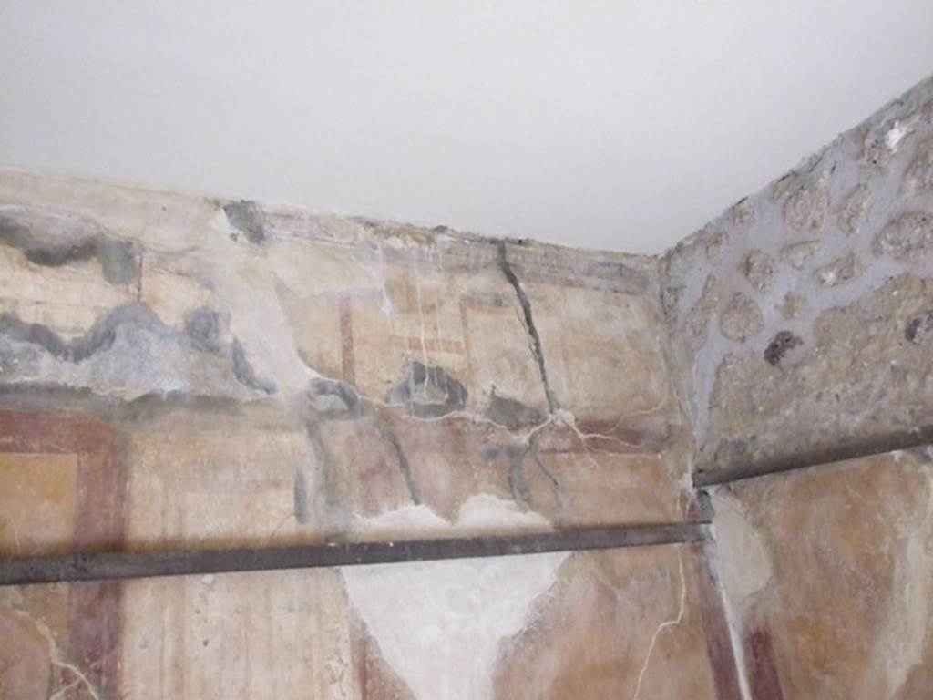 VII.12.20  Pompeii.  March 2009.  Room 4.  Upper north east corner.