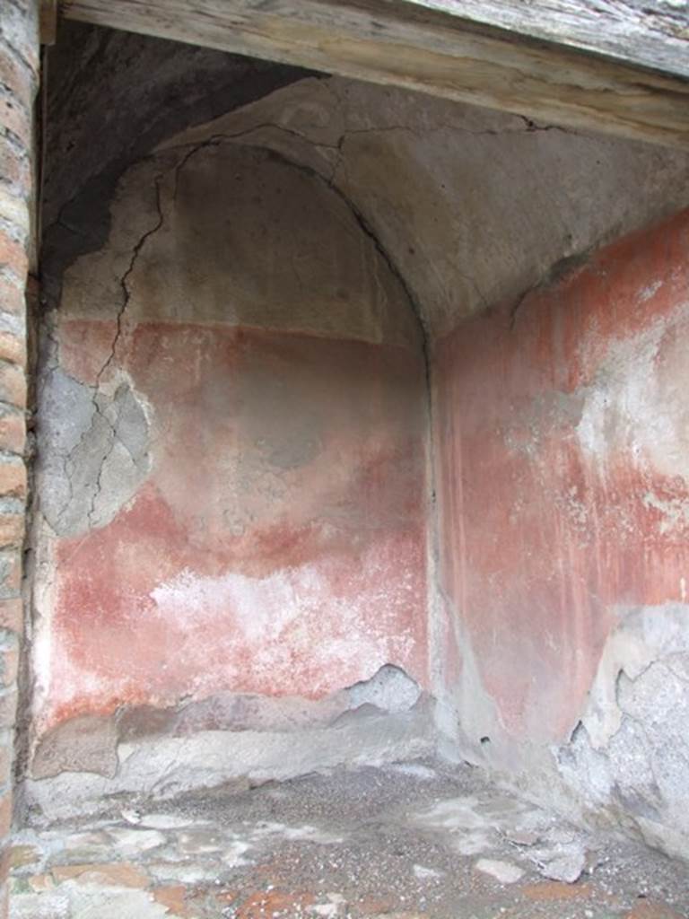 VII.14.5 Pompeii.  March 2009. Lararium.