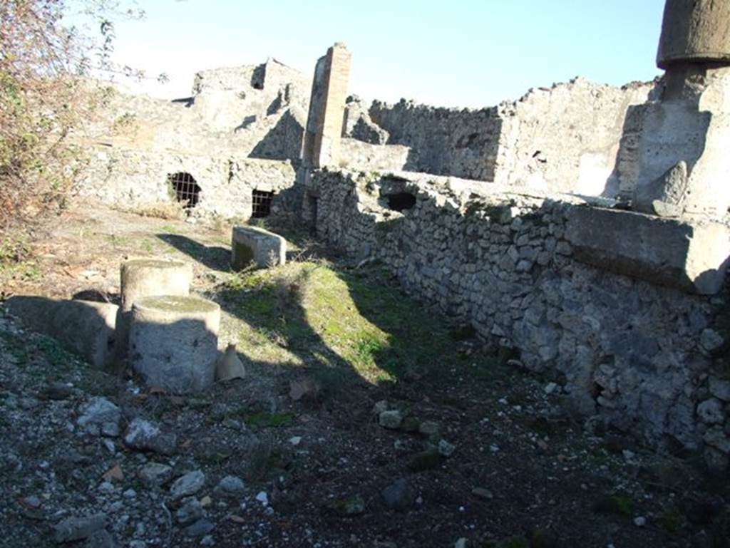 VII.15.2 Pompeii.  December 2007.  Garden area looking east.