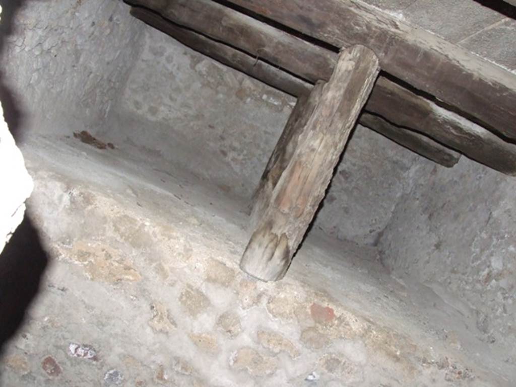 VII.15.13 Pompeii. December 2007.  Looking into VII.15.16.