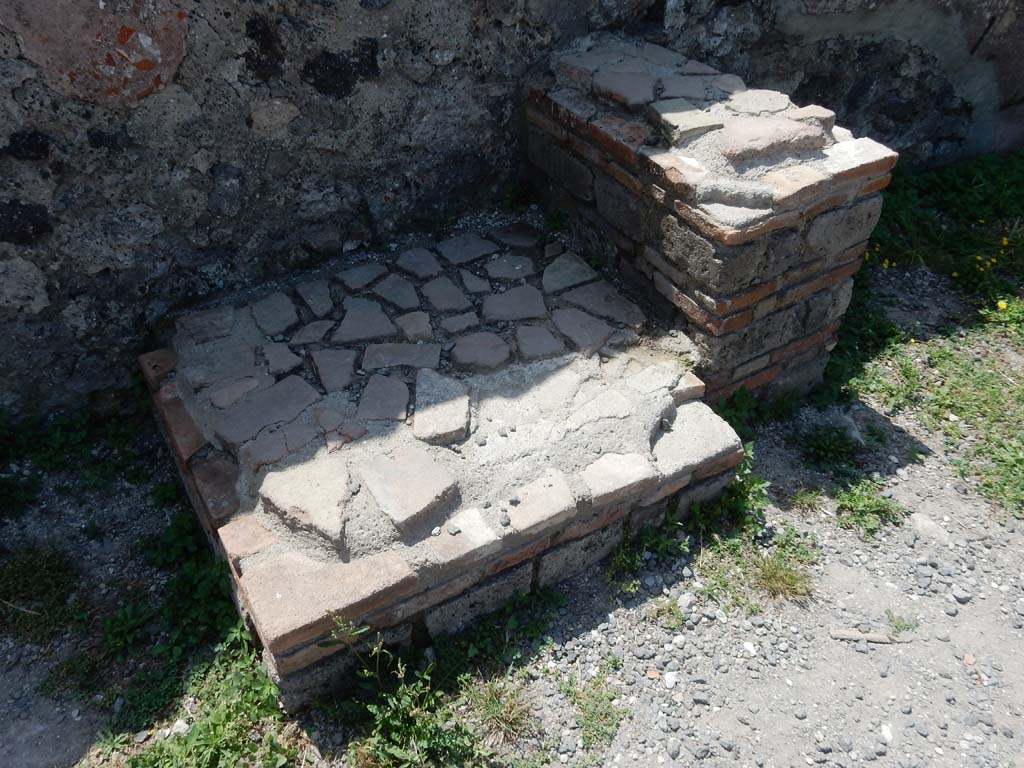 VII.16.10 Pompeii. June 2019. Structure against south wall in atrium, near tablinum. 
Photo courtesy of Buzz Ferebee.

