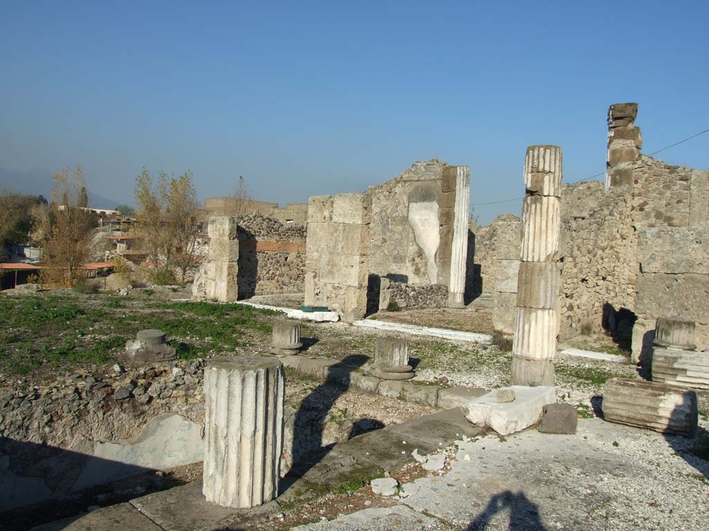 VII.16.13 Pompeii. December 2007. Area 18, pool in peristyle looking north-east.