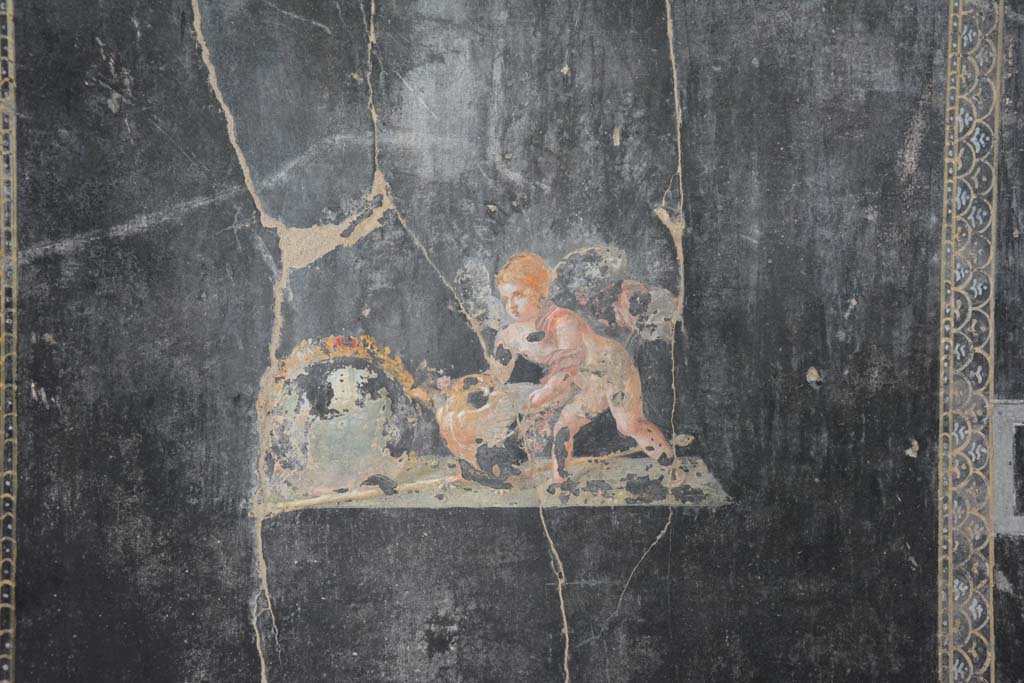 VII.16.22 Pompeii. October 2018. Room 58, detail from centre of panel on south side of central painting on east wall.
Foto Annette Haug, ERC Grant 681269 D�COR.
