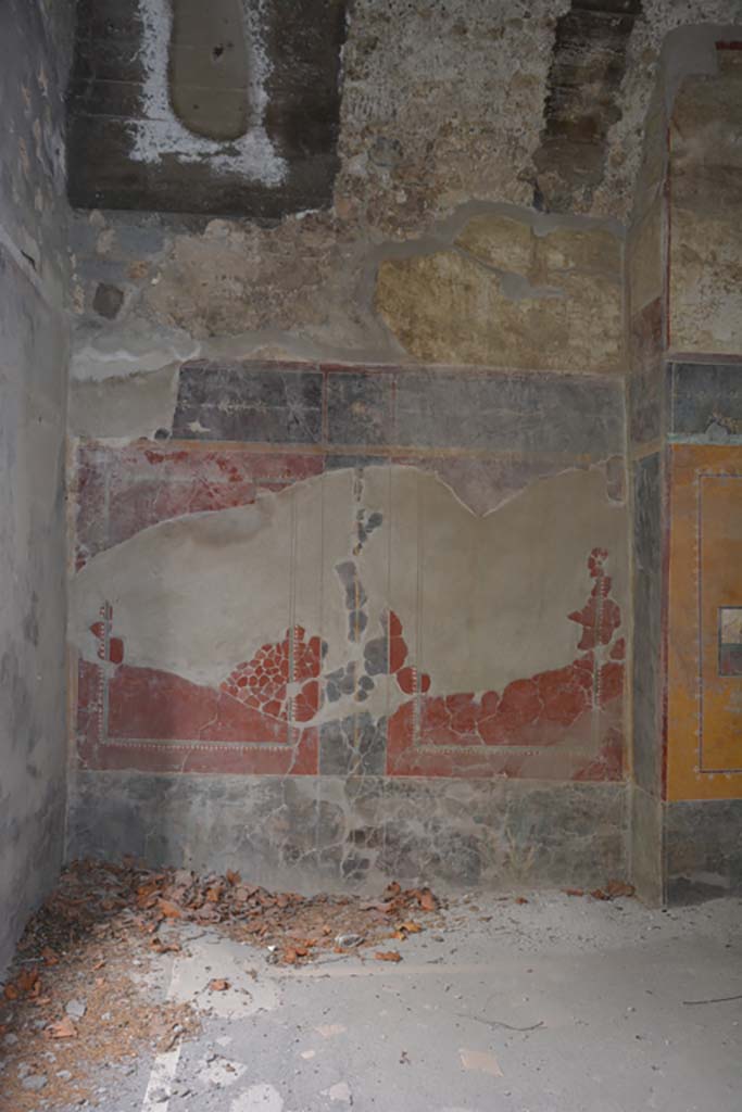 VII.16.22 Pompeii. October 2018. Triclinium 25, anteroom at west end of north wall.
Foto Annette Haug, ERC Grant 681269 D�COR.
