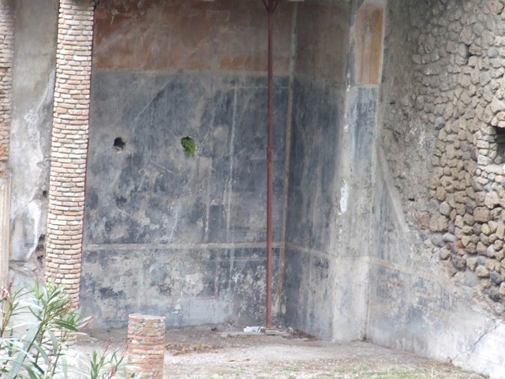 VIII.1.a Pompeii. December 2007. North end of portico. Painted plaster.
