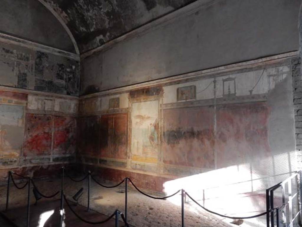 VIII.1.a, Pompeii. May 2018. Looking towards south-east corner and south wall of oecus A. Photo courtesy of Buzz Ferebee.