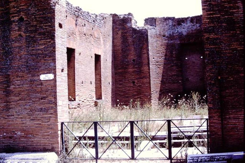 VIII.2.6 Pompeii. 1977. Looking south-east across entrance doorway. The name-plaque at the entrance gives the appellation “Sala degli Edili”.
Photo by Stanley A. Jashemski.   
Source: The Wilhelmina and Stanley A. Jashemski archive in the University of Maryland Library, Special Collections (See collection page) and made available under the Creative Commons Attribution-Non-Commercial License v.4. See Licence and use details.
J77f0560
