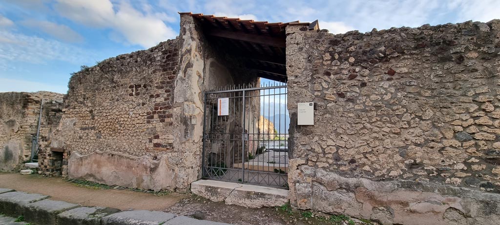 VIII.2.26 Pompeii. December 2023. 
Looking east towards entrance doorways, VIII.2.27 on left, and VIII.2.26 in centre. Photo courtesy of Miriam Colomer.
