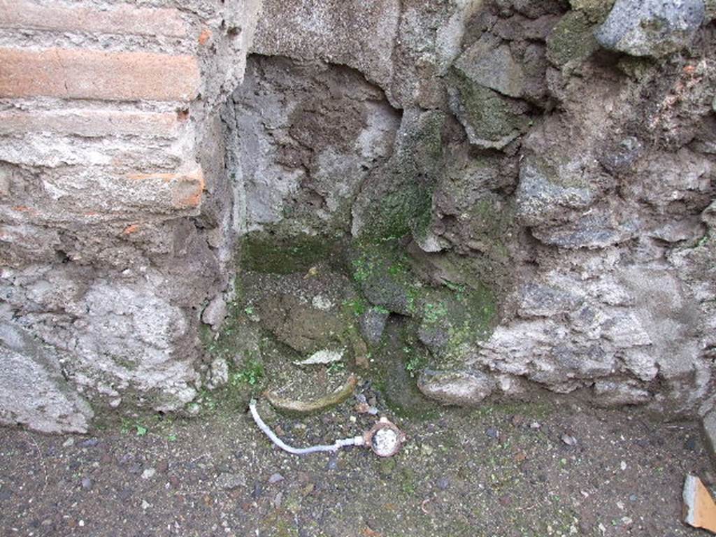 VIII.4.11 Pompeii. December 2006. Pipe from upper floor.