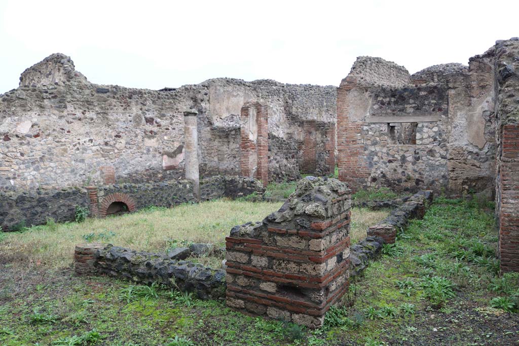 VIII.4.12, Pompeii. December 2018. Looking north-west across peristyle. Photo courtesy of Aude Durand.