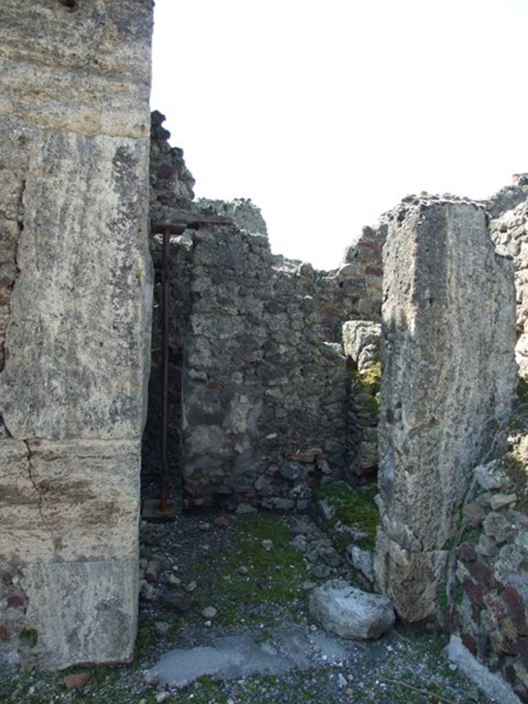 VIII.4.15 Pompeii. March 2009. Doorway to room 10.